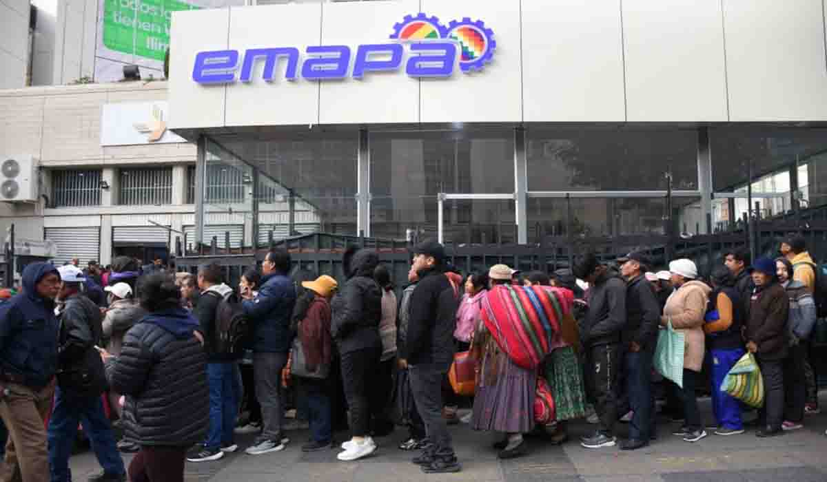 Filas larguísimas por escasez de alimentos en EMAPA