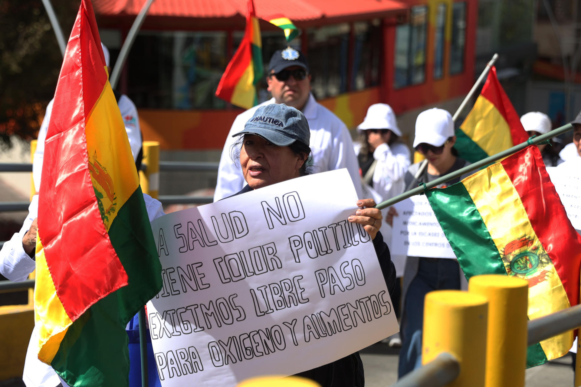 Médicos protestando por los bloqueos